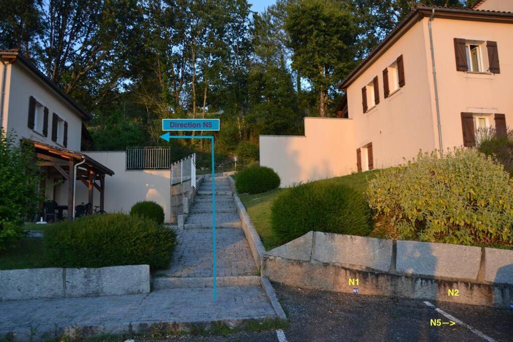Le N5 Des Hauts De Sarlat Apt Duplex Clim, Piscine, Parking Exterior foto